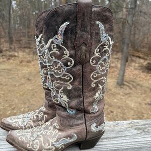 Corral Sequin Cross Snip Toe  Size 7 1/2 Cowgirl Boots